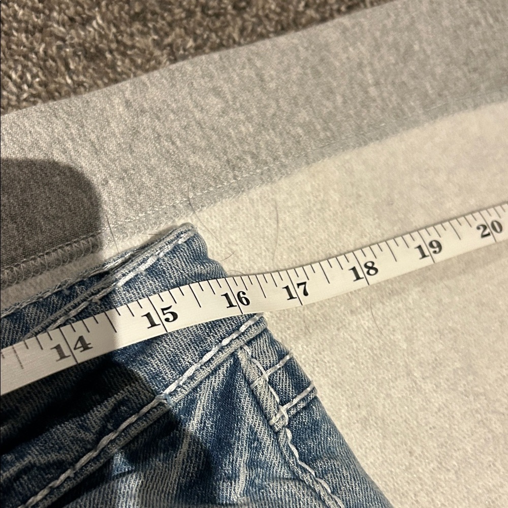 Rue21 Light Blue Distressed Straight Jeans - Picture 6 of 6